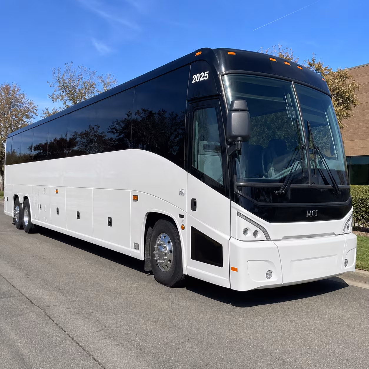 field trip buses to the perot museum dallas zoo and dallas arts district