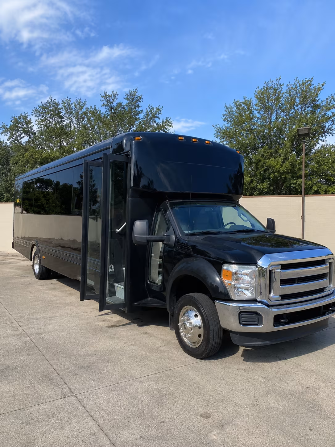 wylie 20 passenger party bus